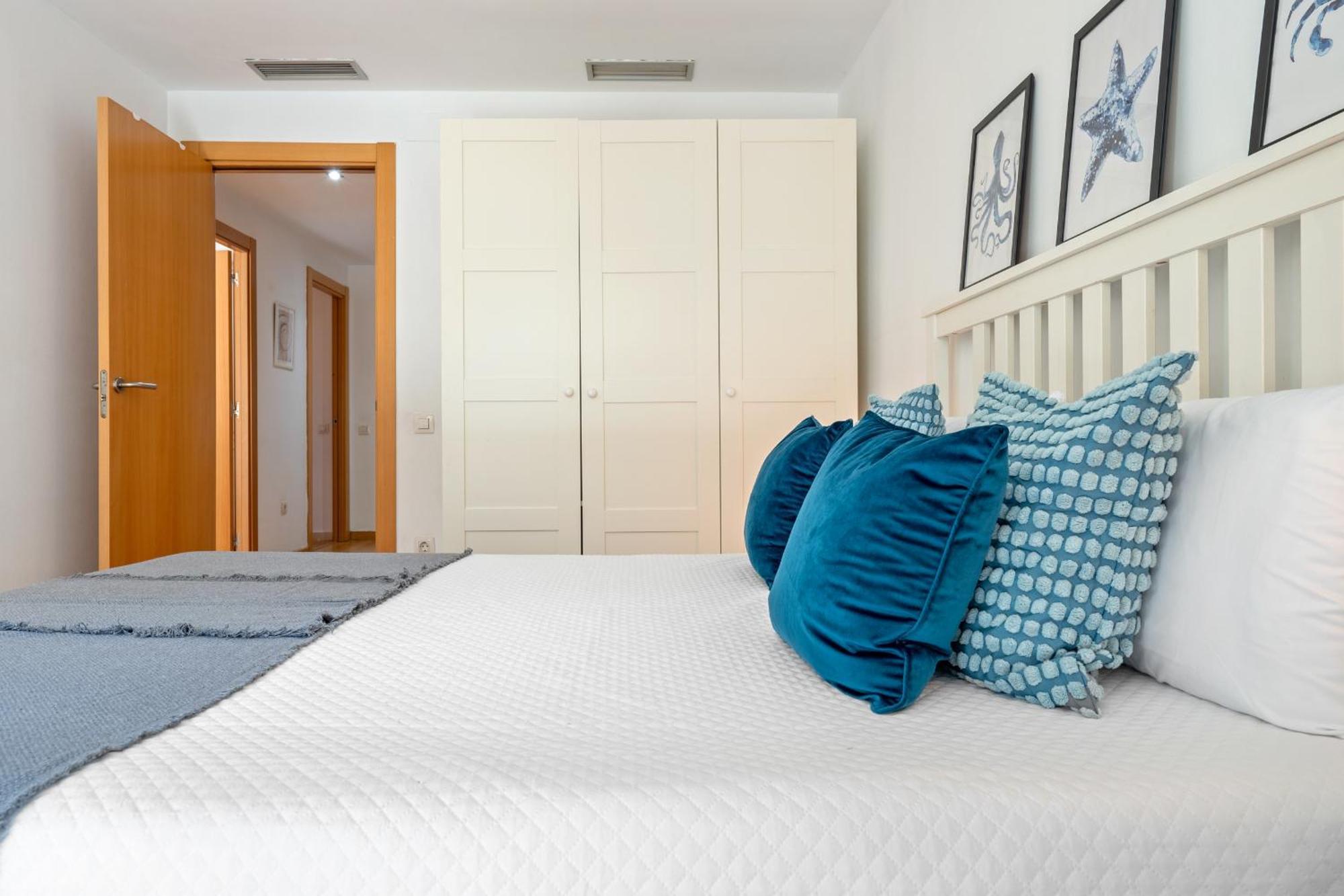 Appartement Apartamento Familiar Con Jardin Y Piscina En *