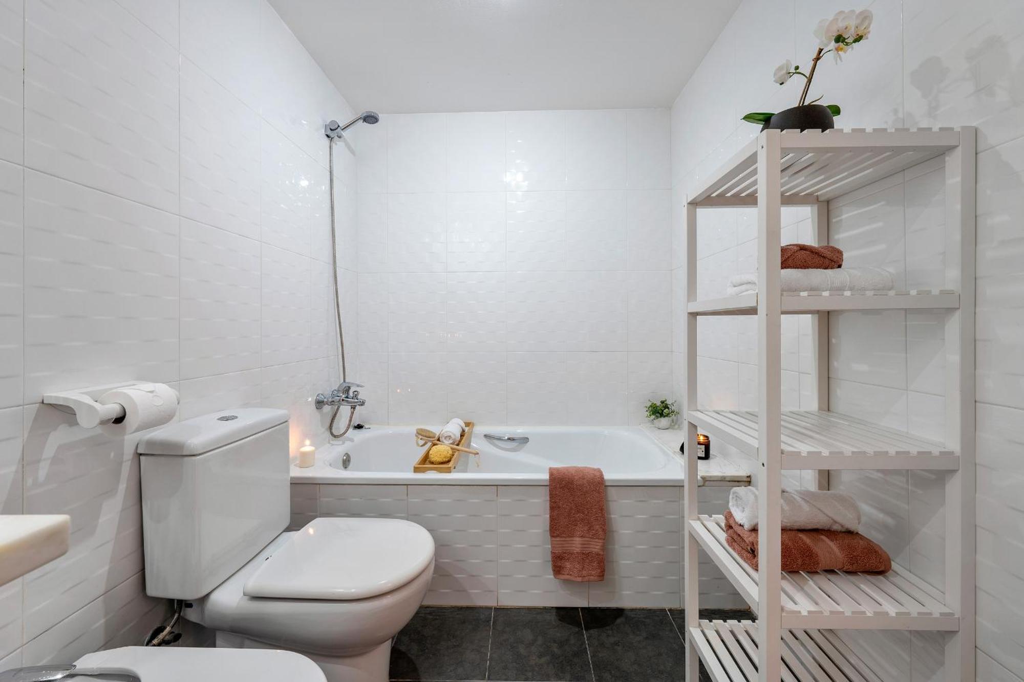 Apartamento Familiar Con Jardin Y Piscina En Appartement